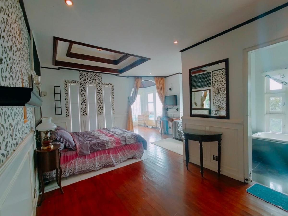 Villa Santika Puncak Pass Cimacan Buitenkant foto