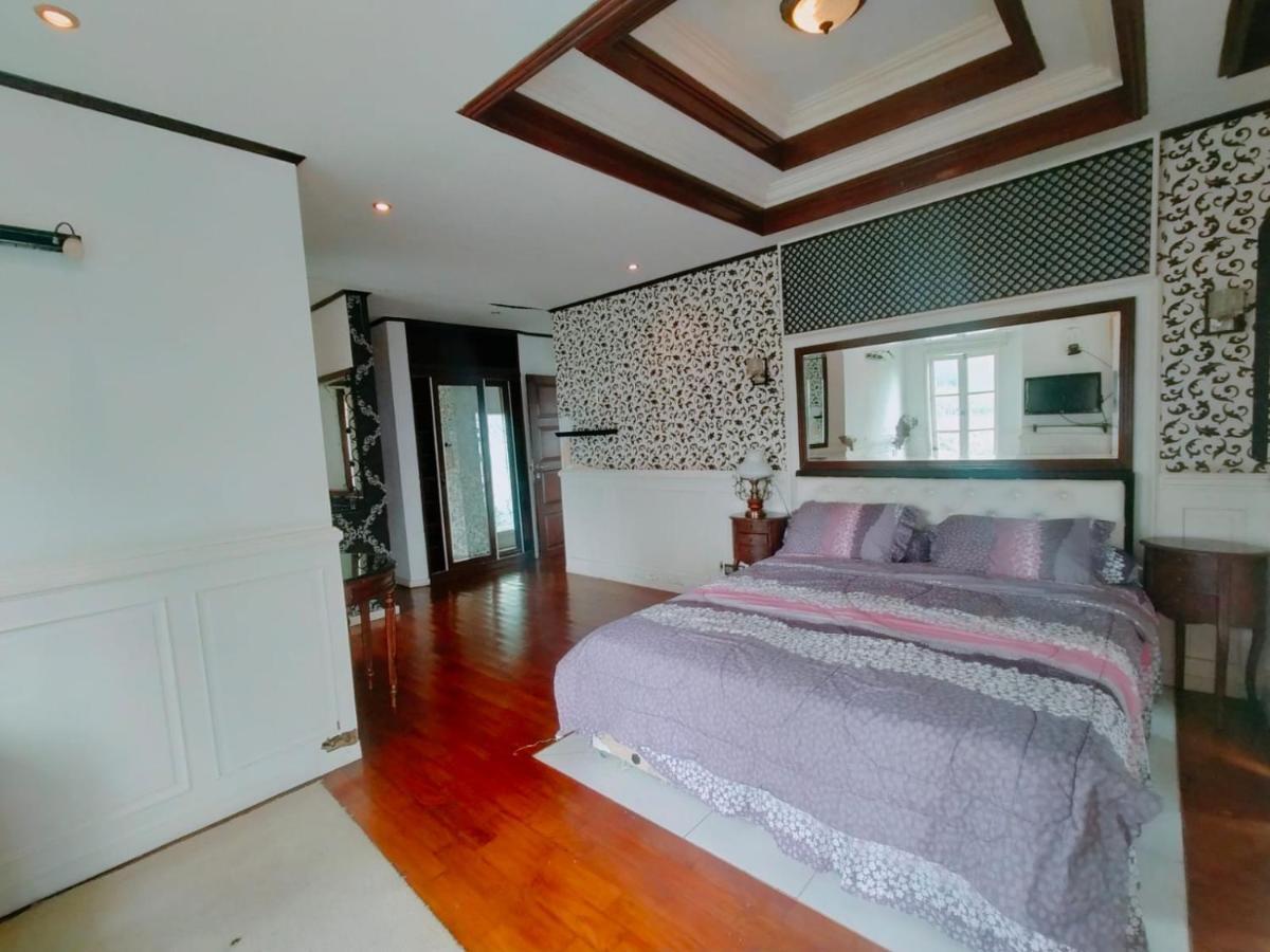 Villa Santika Puncak Pass Cimacan Buitenkant foto