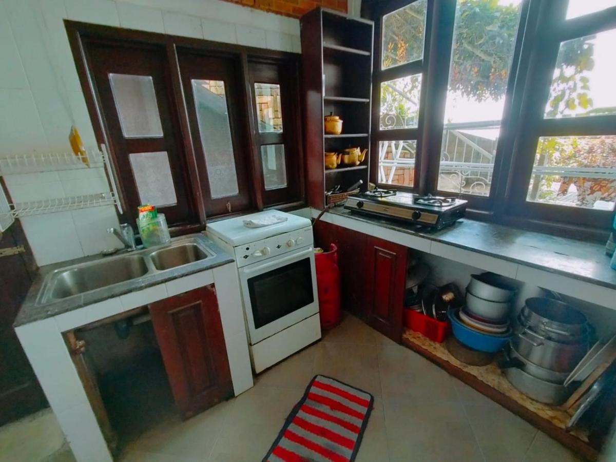 Villa Santika Puncak Pass Cimacan Buitenkant foto